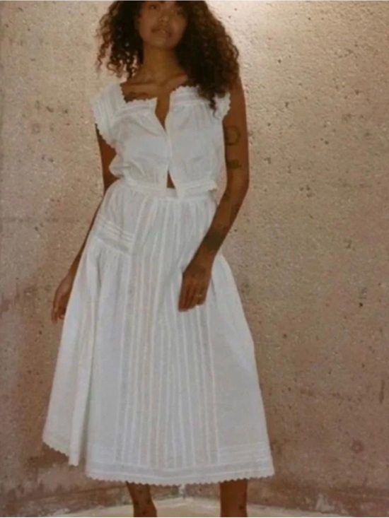 Doen Dresses & Skirts - DOEN SABINA SKIRT ORGANIC COTTON IN POWDER WHITE- SIZE M/WAIST = 14.5 “
